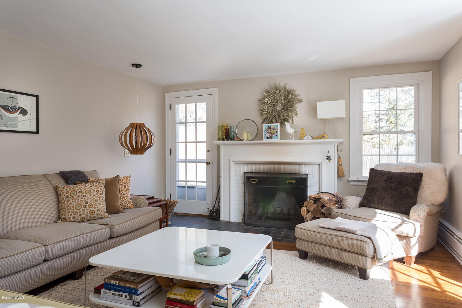 185 Stockbridge Road Lee, MA 01238 - Photo 4 of 23 LIVING ROOM