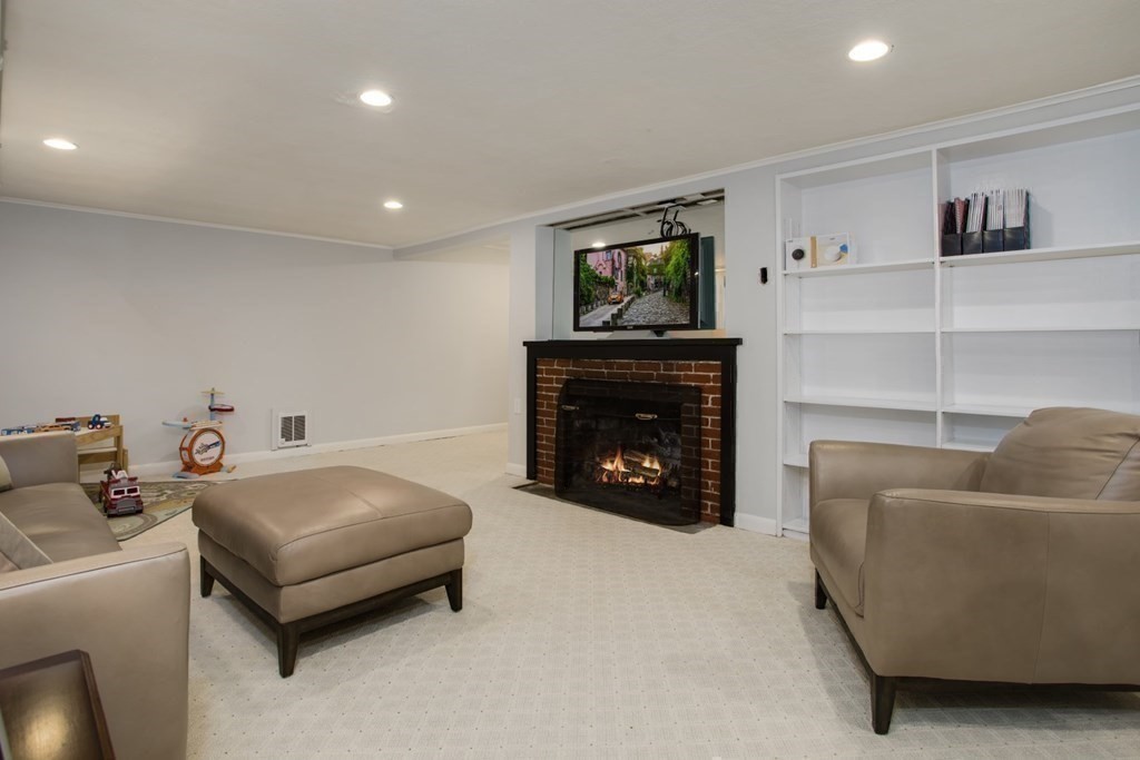 41 Emerson Road Winchester, MA 01890 - Photo 19 of 41 Gallery Image 19
