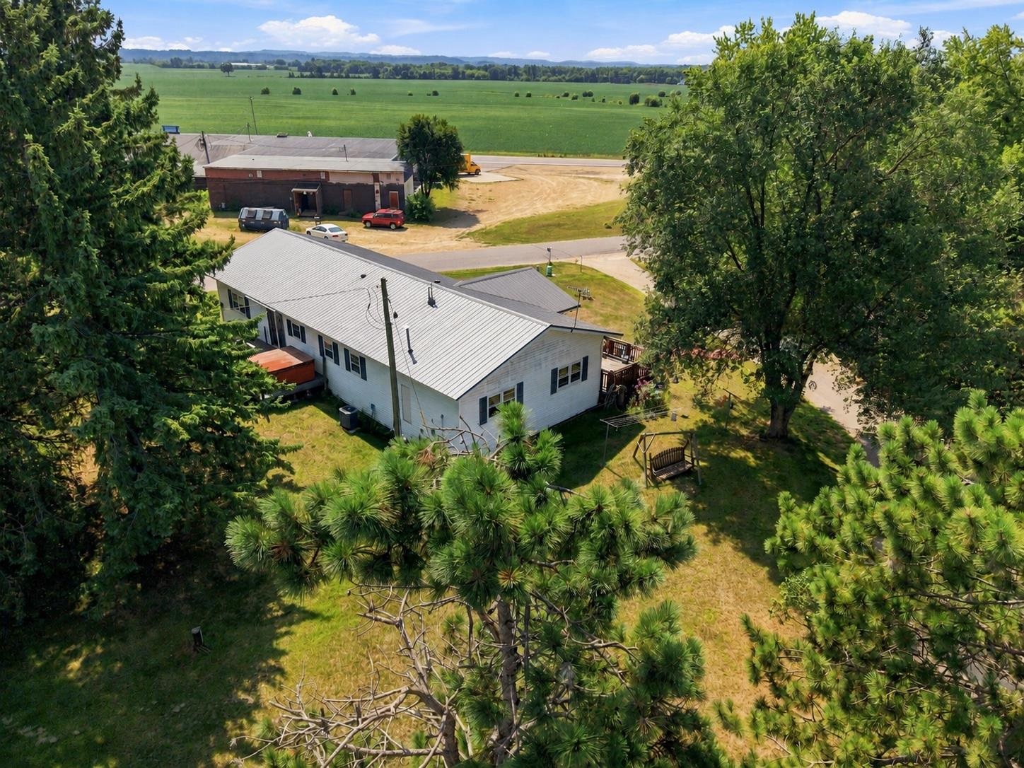 W5496 Emerson Road Mauston, WI 53948 - Photo 33 of 42 Gallery Image 33