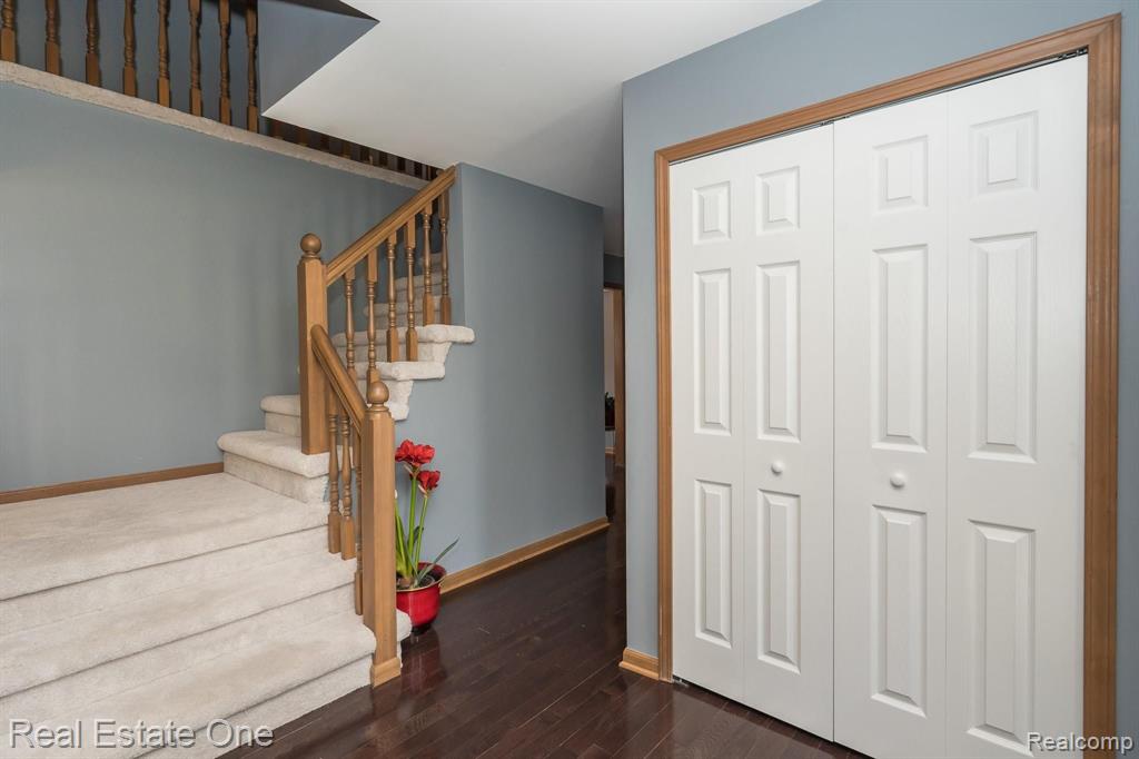 1401 Lomas Verdes Rochester Hills, MI 48306 - Photo 23 of 42