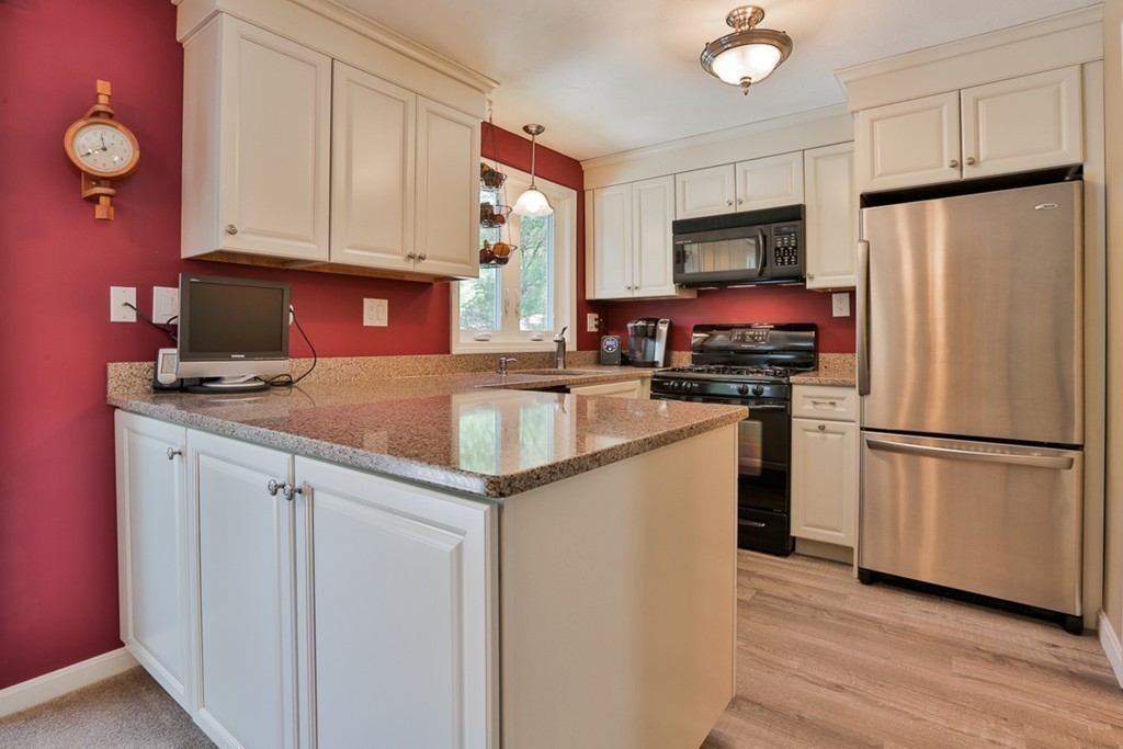 116 Turnpike Road, Unit 5 Chelmsford, MA 01824 - Photo 6 of 29 Gallery Image 6