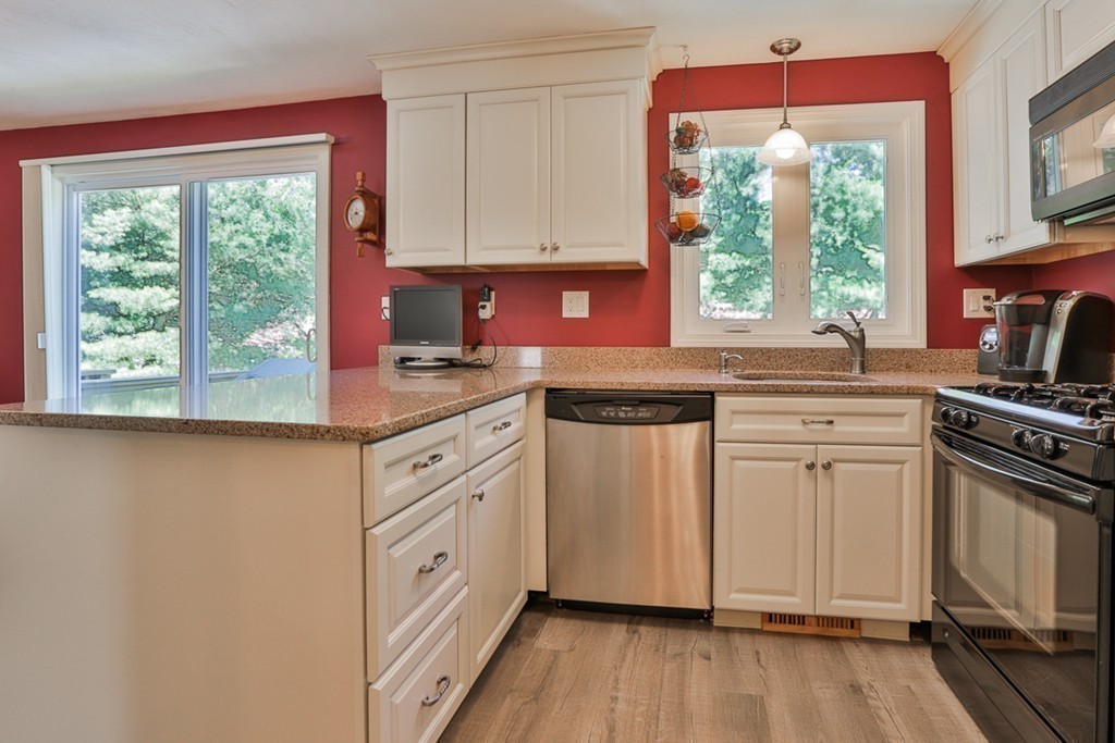 116 Turnpike Road, Unit 5 Chelmsford, MA 01824 - Photo 8 of 29 Gallery Image 8