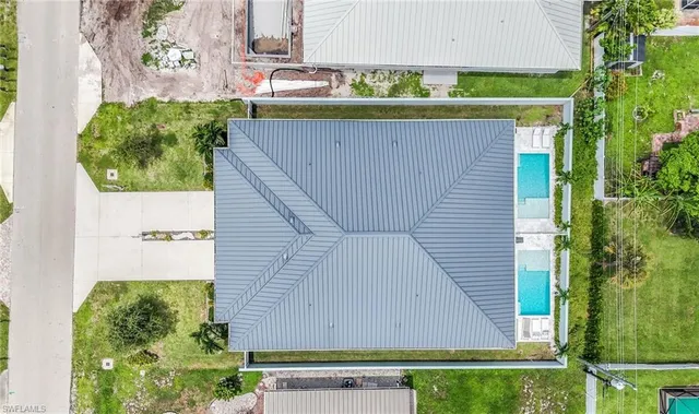 $2,100,000 | 605-609 107th Avenue North, Naples, FL 34108