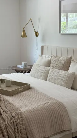 a close view of sink and tap