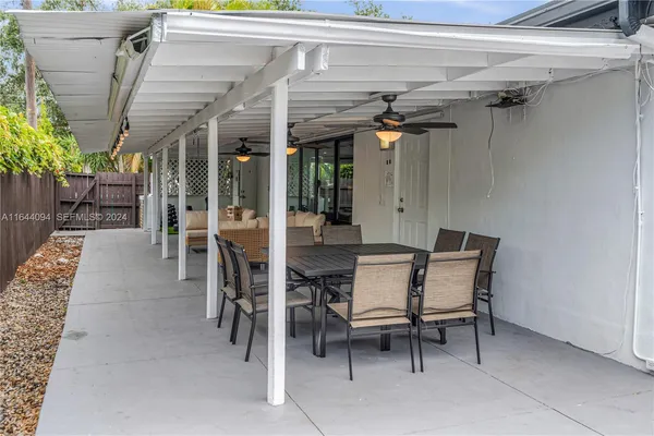 $7,500 | 630 Northeast 117th Street, Biscayne Park, FL 33161