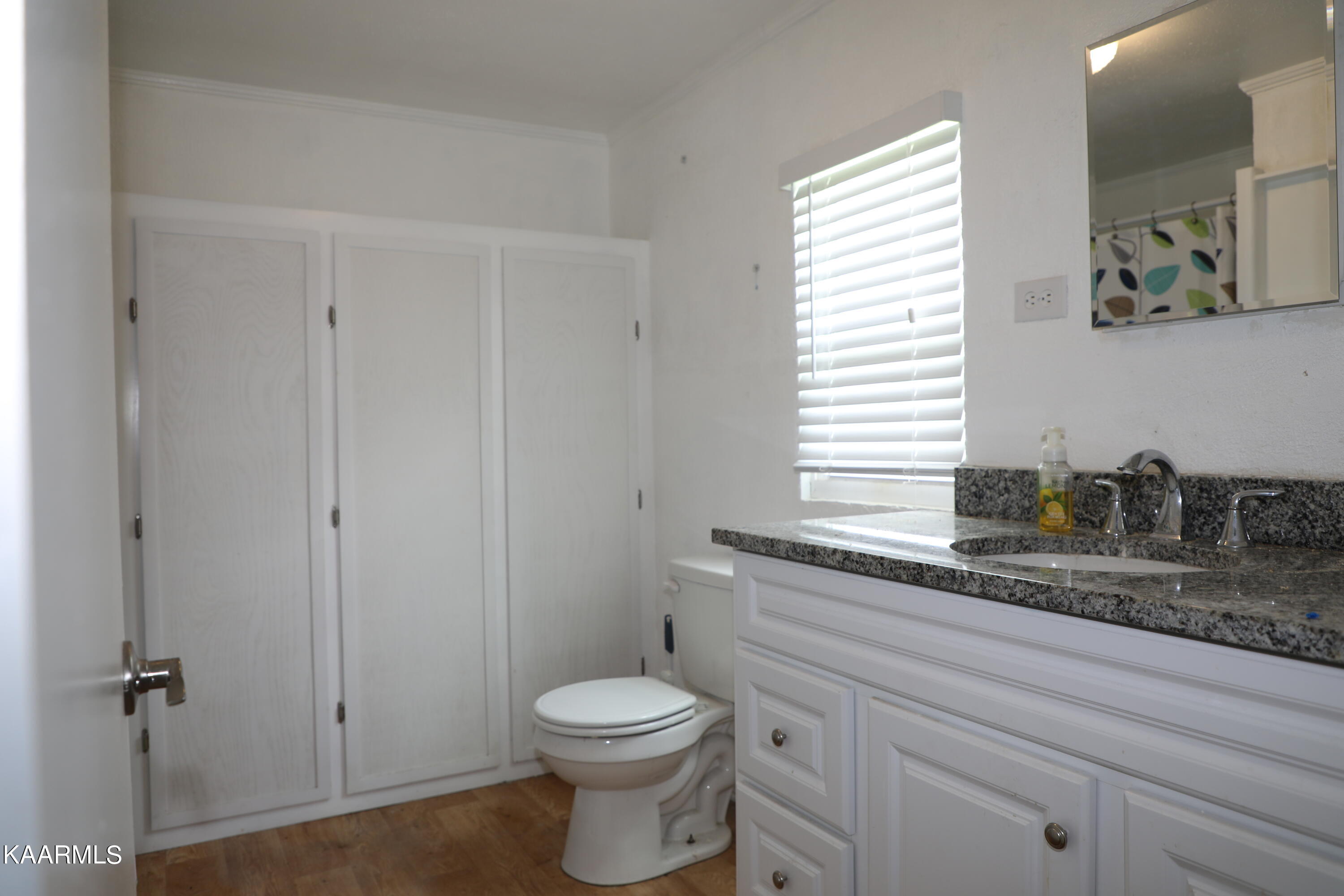 297 County Road 312 Sweetwater, TN 37874 - Photo 17 of 35 Guest Bath