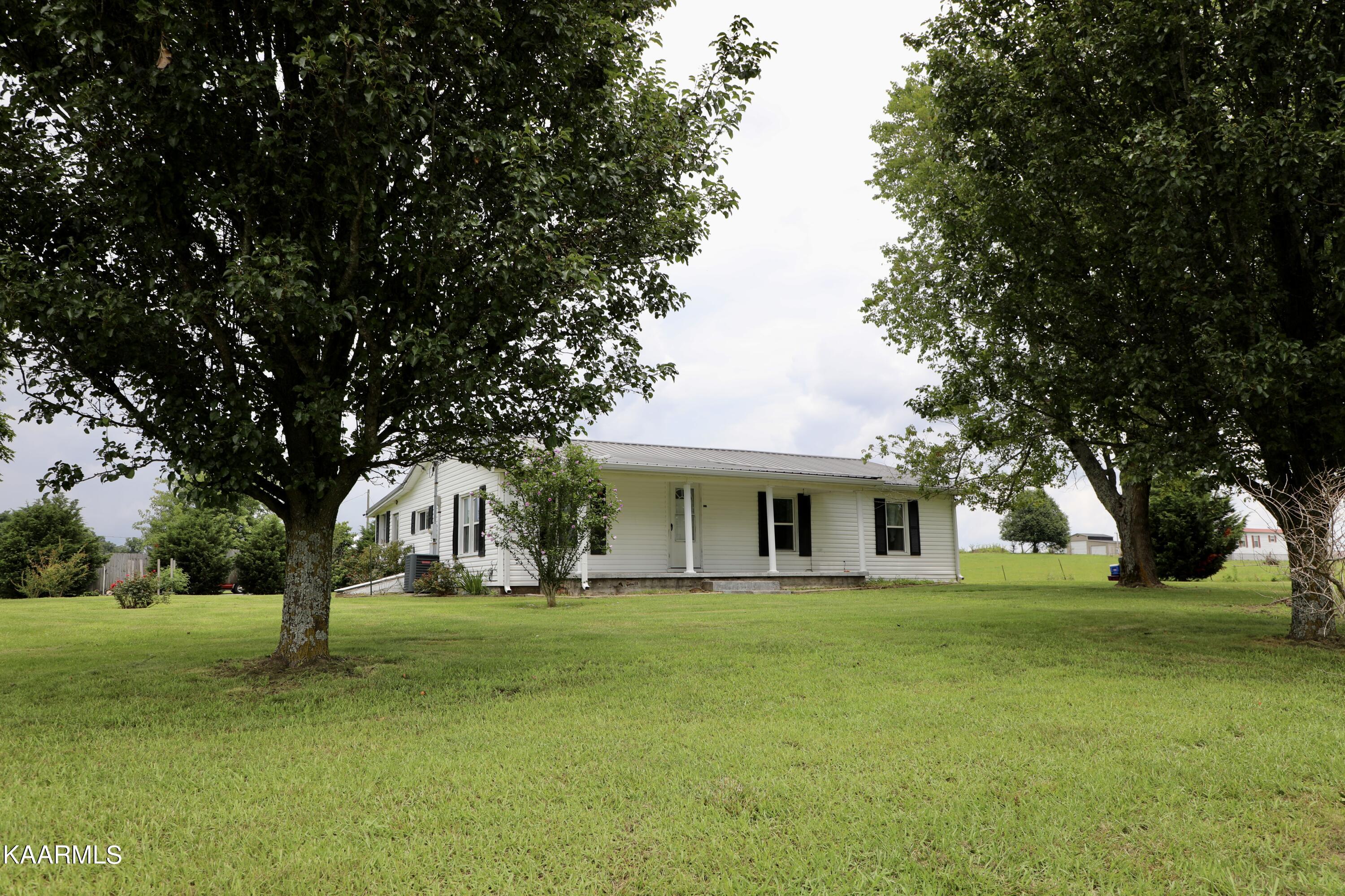 297 County Road 312 Sweetwater, TN 37874 - Photo 2 of 35 Front