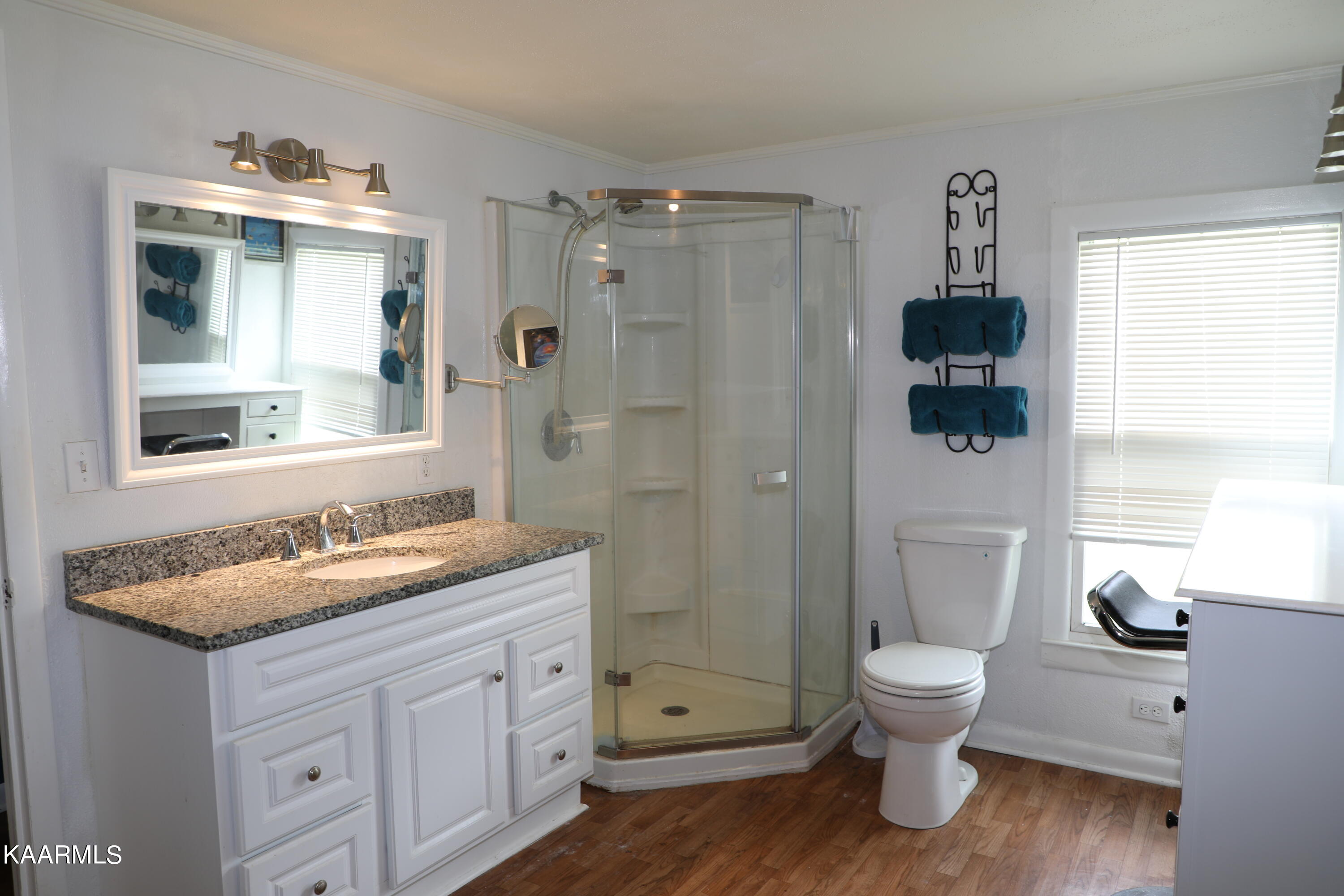 297 County Road 312 Sweetwater, TN 37874 - Photo 24 of 35 Master Bath