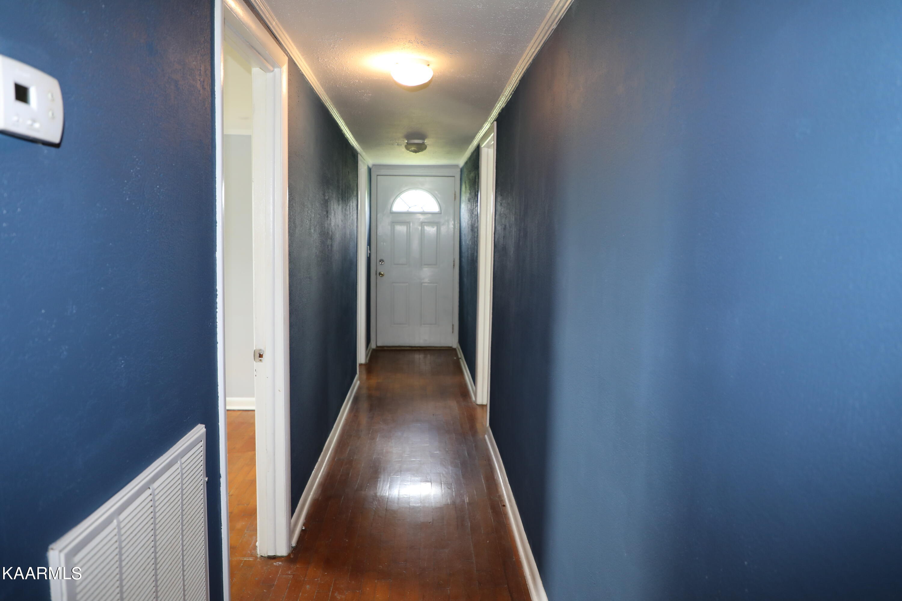 297 County Road 312 Sweetwater, TN 37874 - Photo 25 of 35 Hall