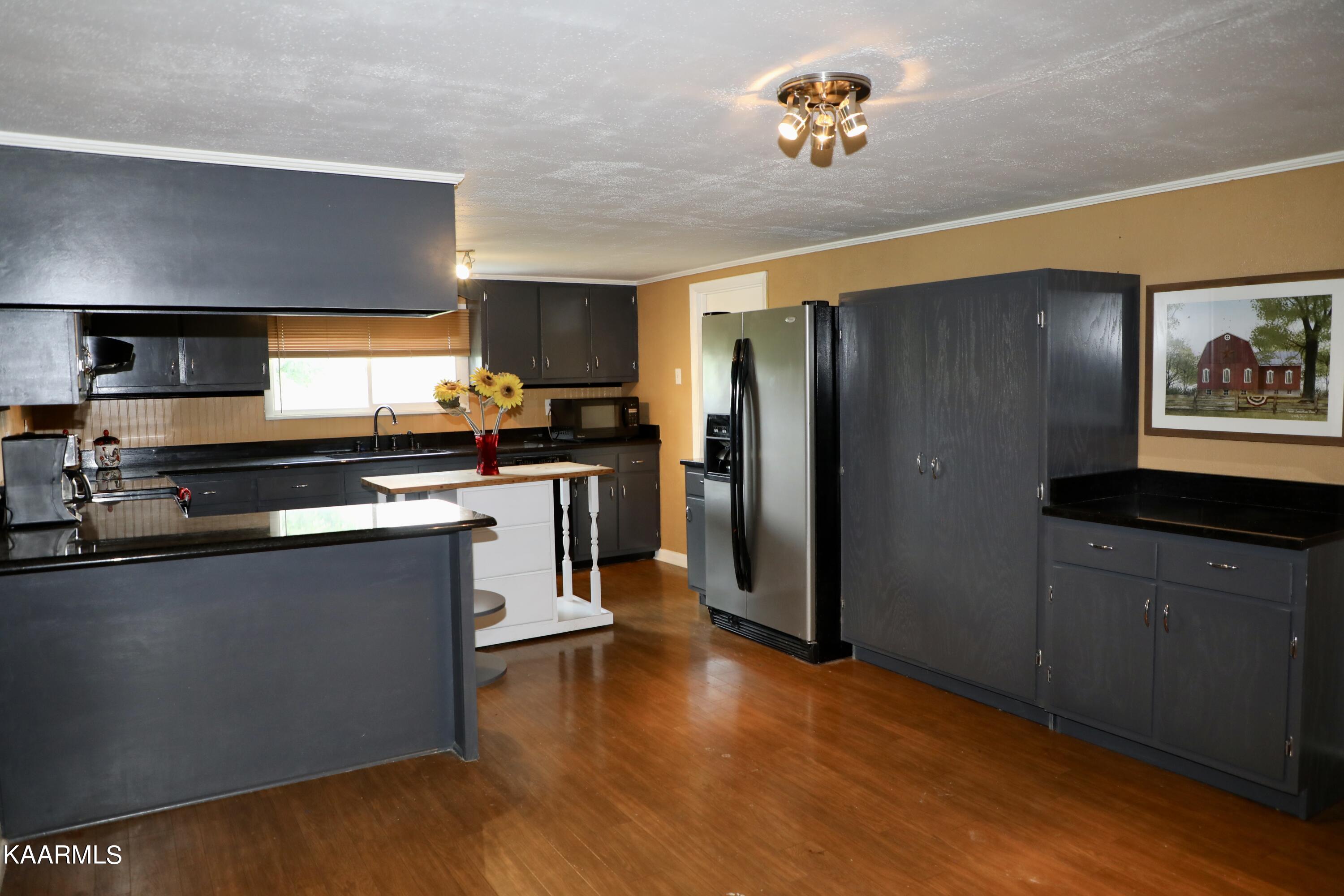 297 County Road 312 Sweetwater, TN 37874 - Photo 9 of 35 Kitchen