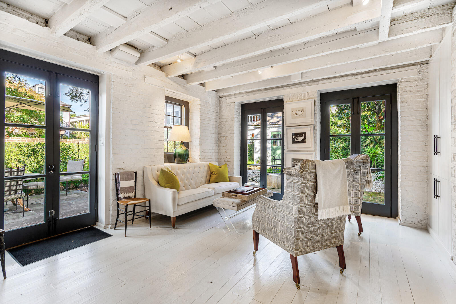 24 Church Street Charleston, SC 29401 - Photo 13 of 72 24ChurchSt-KeenEyeMarketing-022