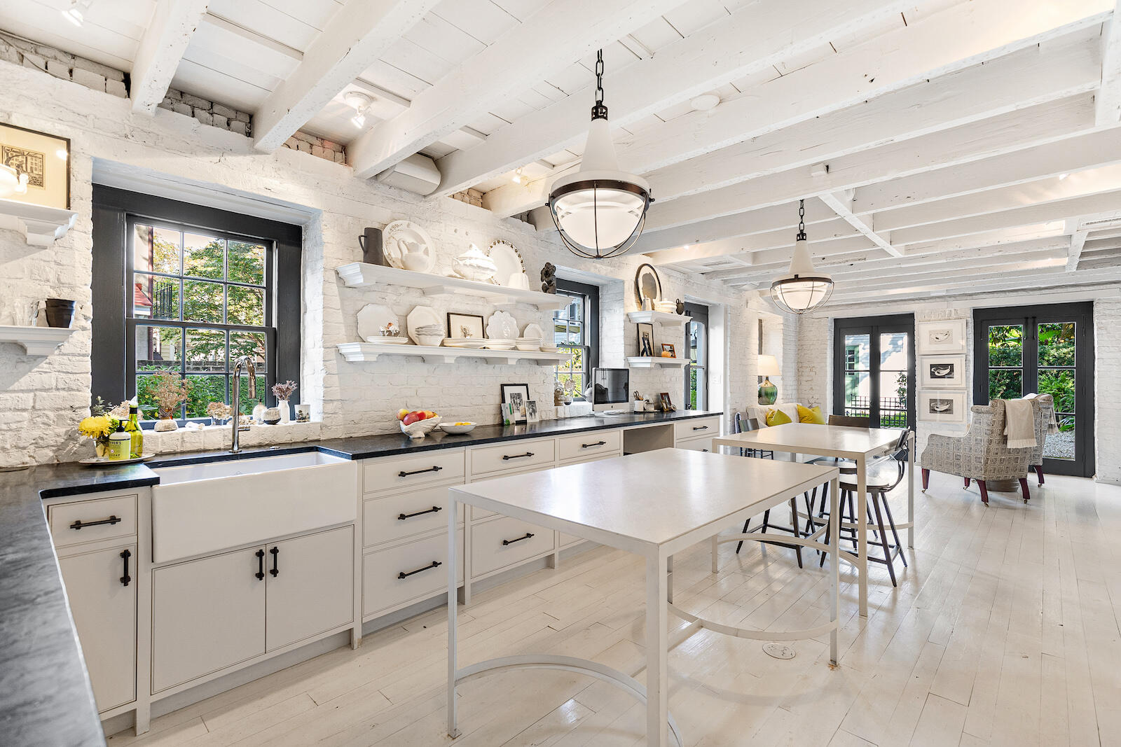 24 Church Street Charleston, SC 29401 - Photo 18 of 72 24ChurchSt-KeenEyeMarketing-035