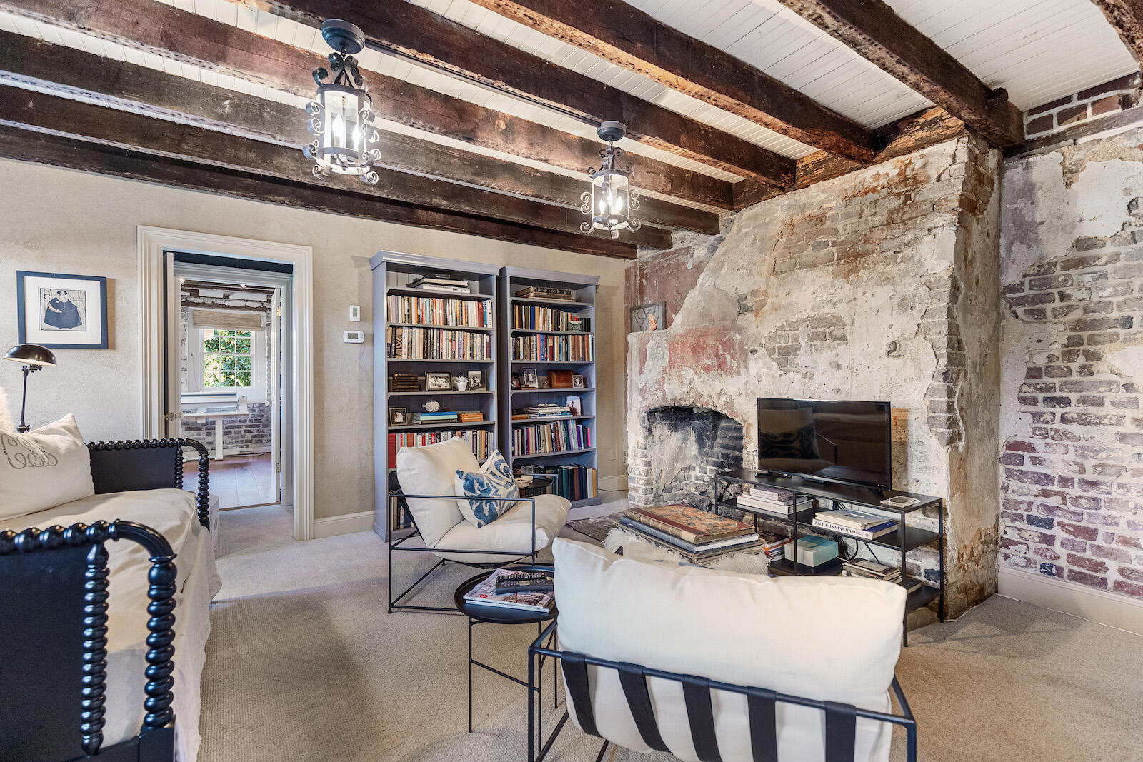 24 Church Street Charleston, SC 29401 - Photo 33 of 72 24ChurchSt-KeenEyeMarketing-064