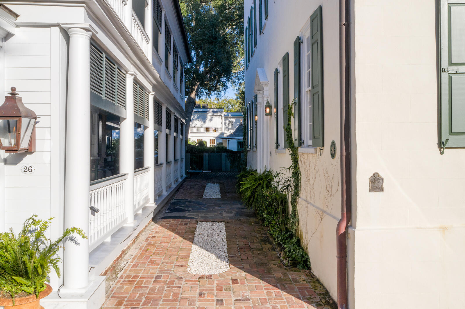 24 Church Street Charleston, SC 29401 - Photo 52 of 72 24ChurchStreet-KeenEyeMarketing-002