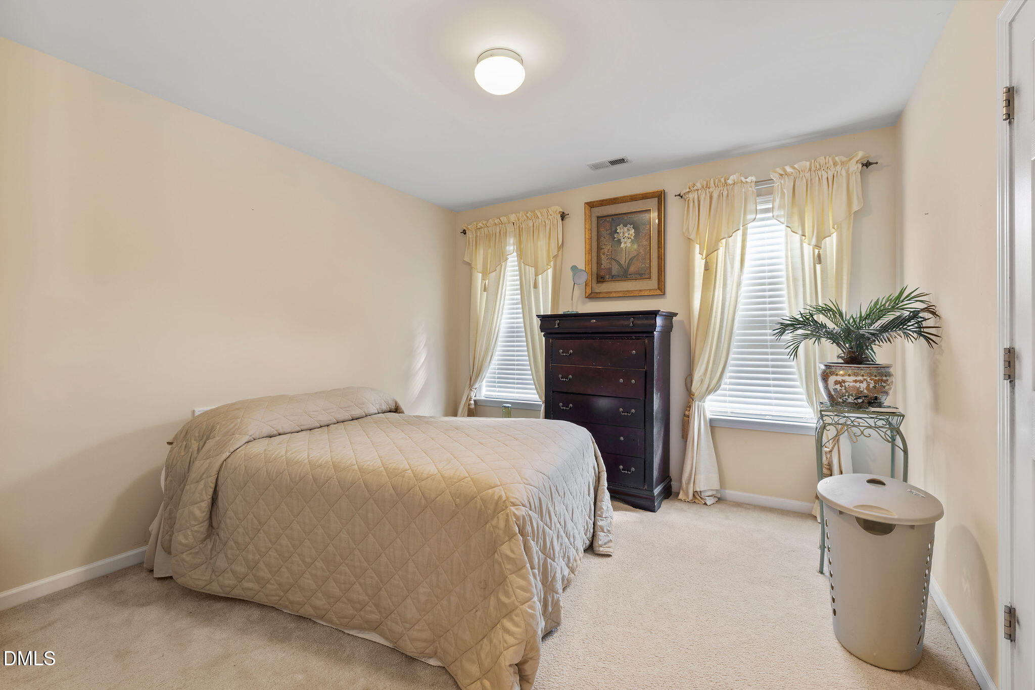 504 Thistlegate Trail Raleigh, NC 27610 - Photo 29 of 37 5T5A6277