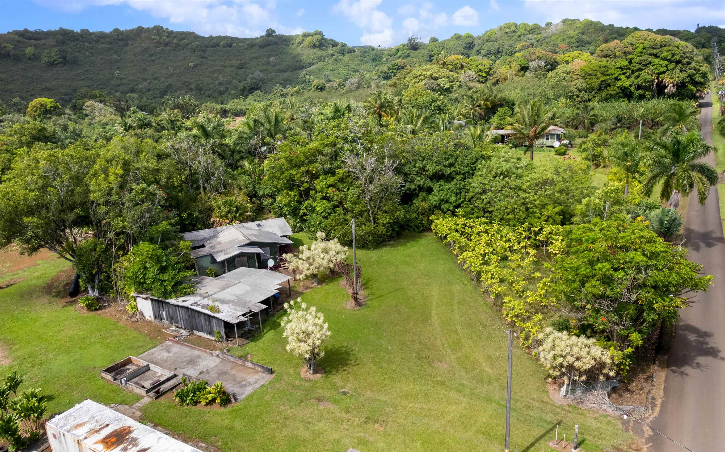 262 Wailua Road Haiku, HI 96708 - Photo 5 of 38 an aerial view of residential house with outdoor space