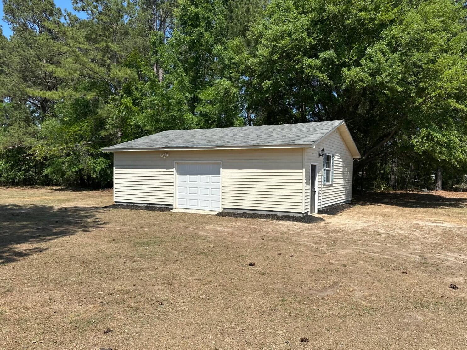 1030 Cook Street Manning, SC 29102 - Photo 30 of 34