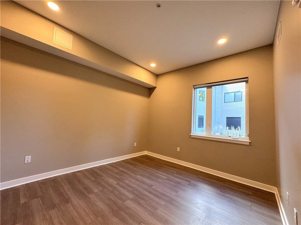 625 South Goodman Street, Unit 111 Rochester, NY 14620 - Photo 9 of 21 Bedroom #2 view