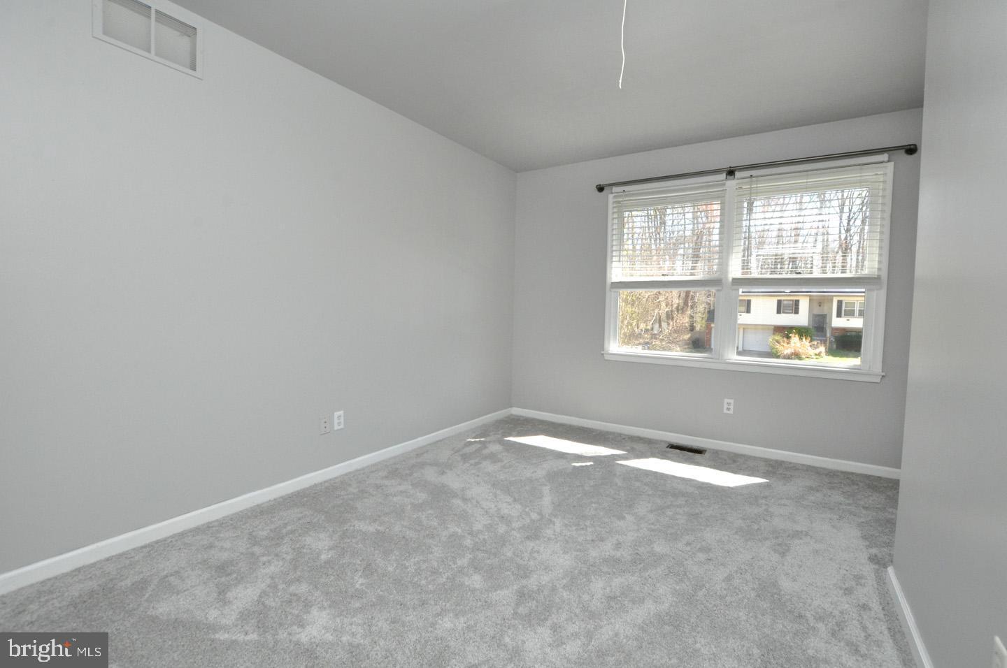 45 Sherri Way Pine Hill, NJ 08021 - Photo 21 of 31 an empty room with windows
