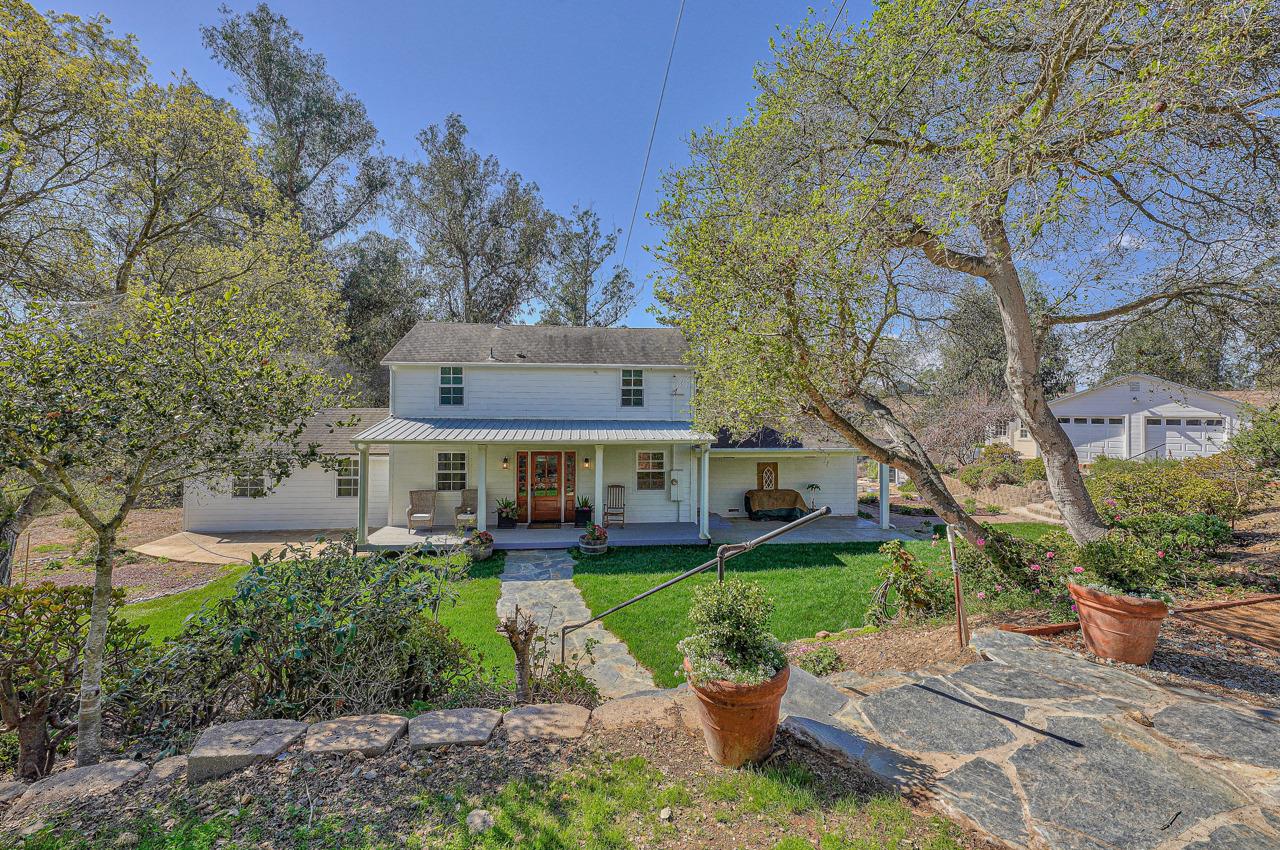 17154 McGuffie Road Salinas, CA 93907 - Photo 2 of 39 Gallery Image 2