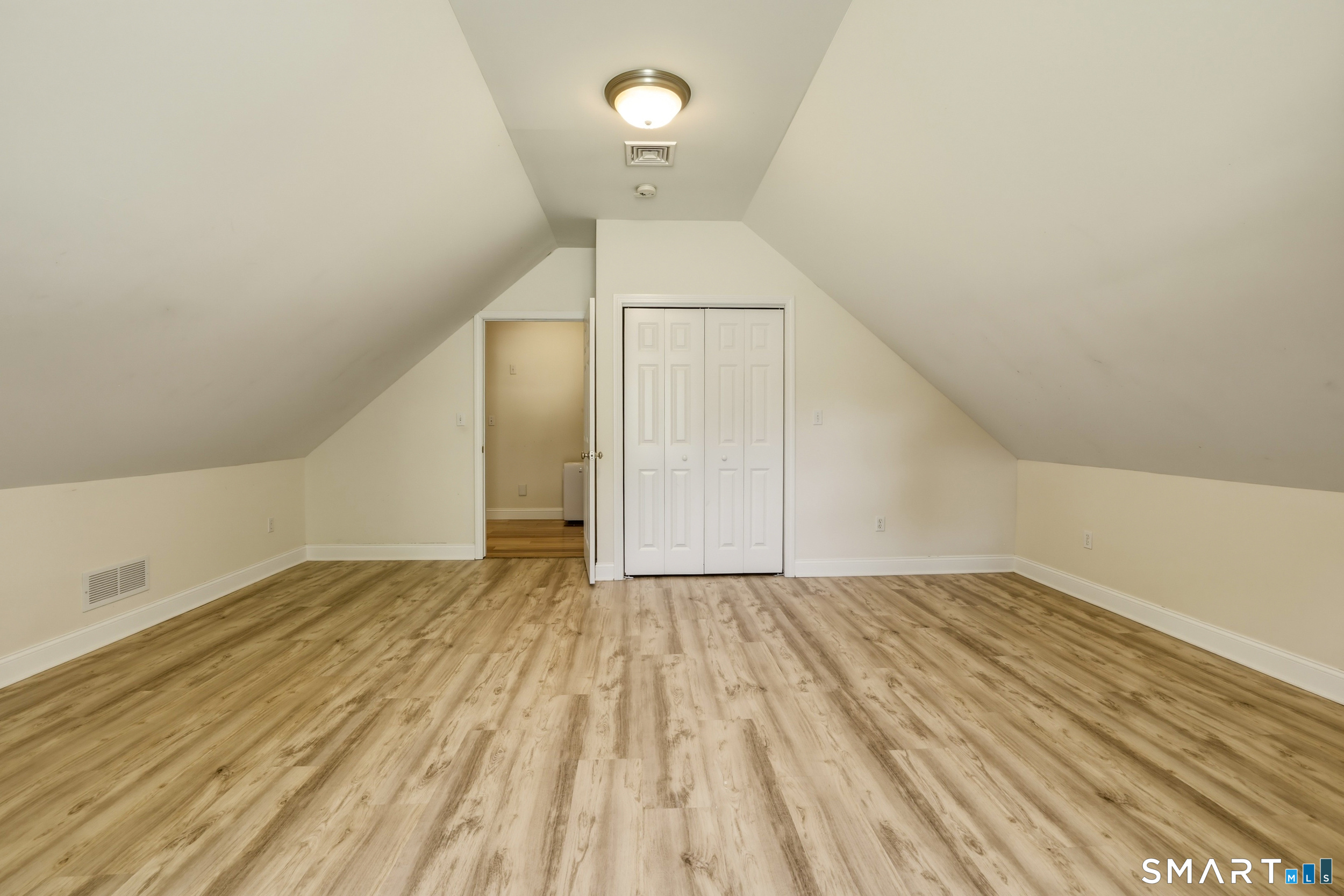 20 Ridgewood Court North Haven, CT 06473 - Photo 32 of 40 Gallery Image 32