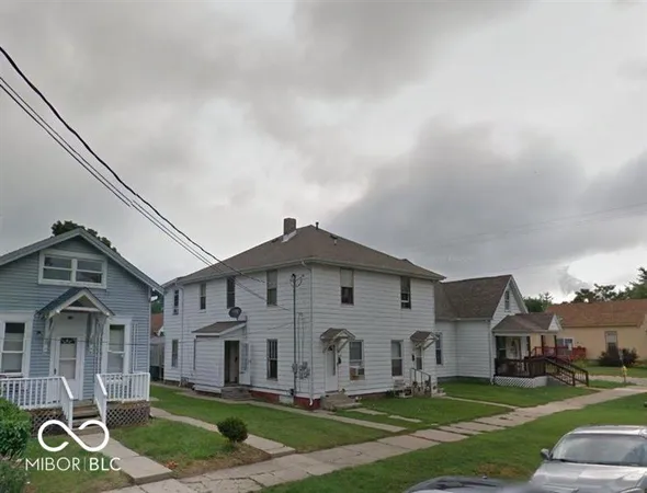 $545 | 106 West Pennsylvania Street, Shelbyville, IN 46176