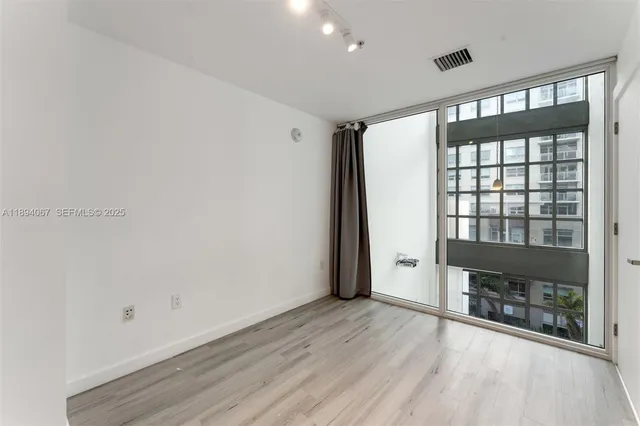 $5,900 | 3301 Northeast 1st Avenue, Unit M0501, Miami, FL 33137