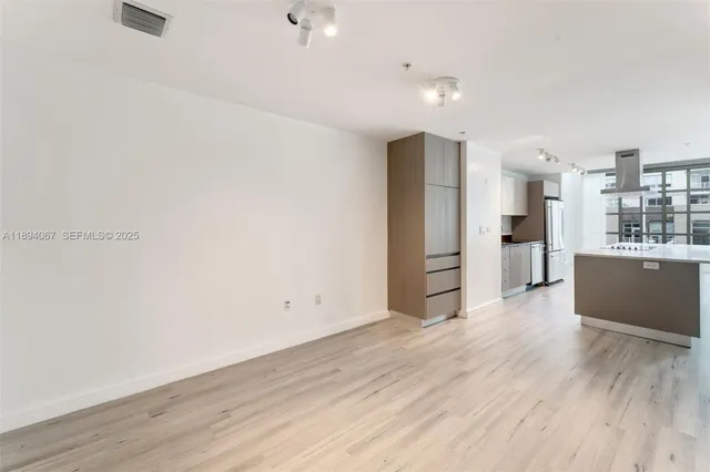 $5,900 | 3301 Northeast 1st Avenue, Unit M0501, Miami, FL 33137