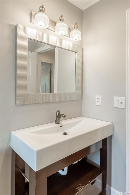 2271 Haslett Road East Lansing, MI 48823 - Photo 19 of 48