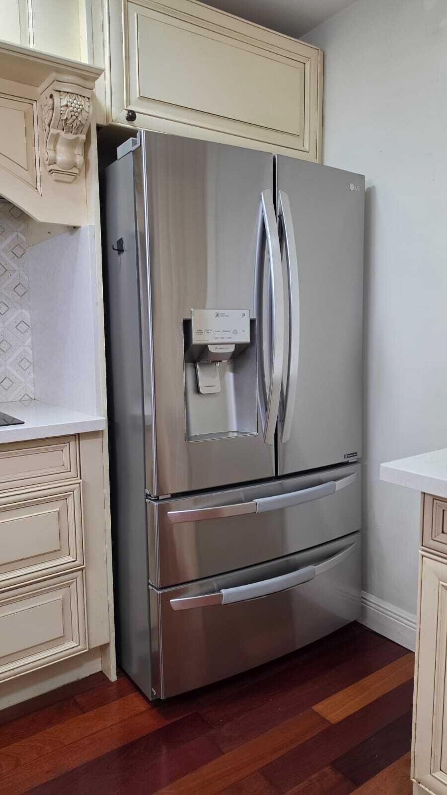 100 Ashbury Road, Unit 206 Hollywood, FL 33024 - Photo 8 of 23 a close view of closet