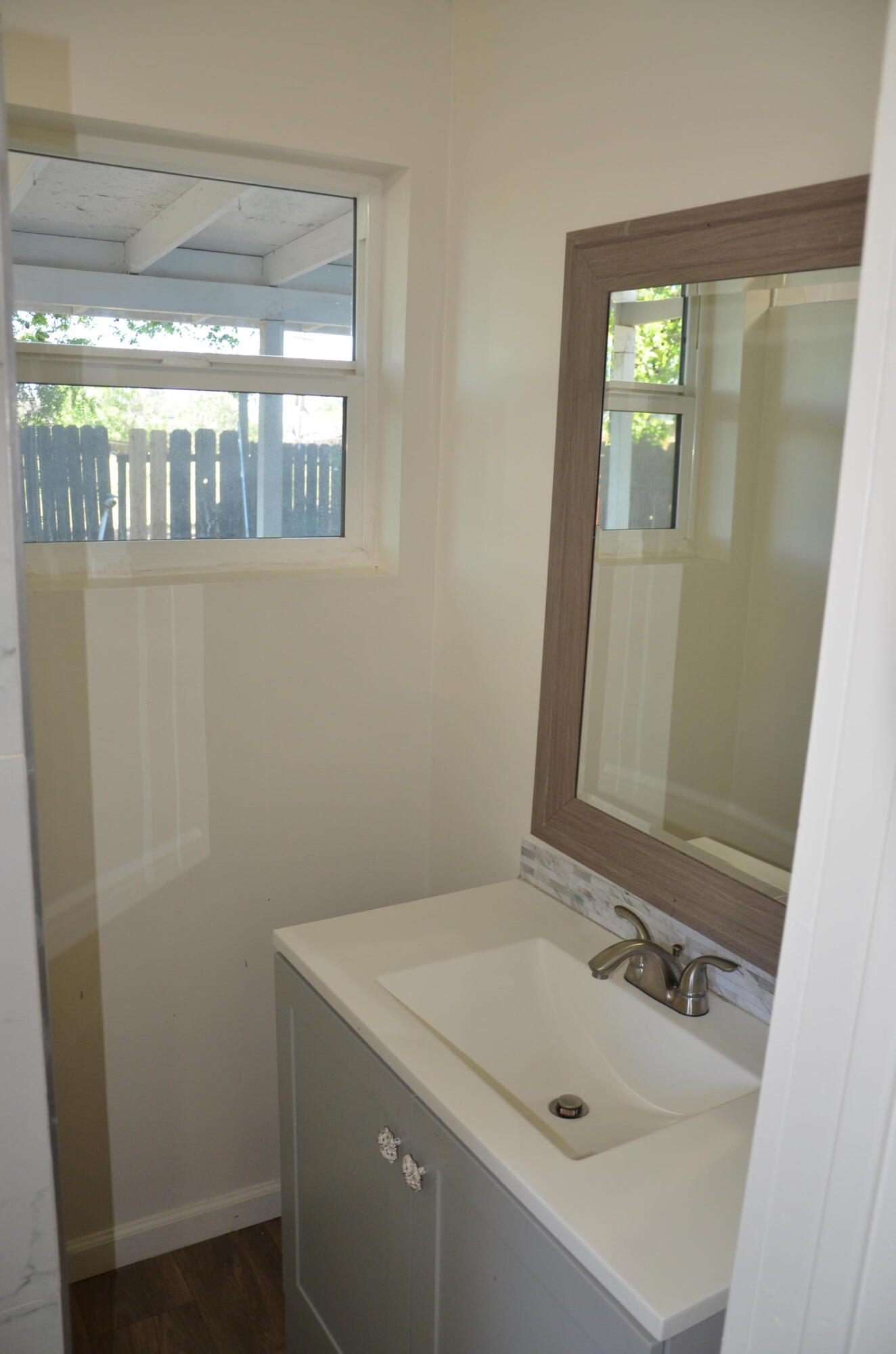 237 Smith Avenue Lemoore, CA 93245 - Photo 17 of 26 DSC_5024