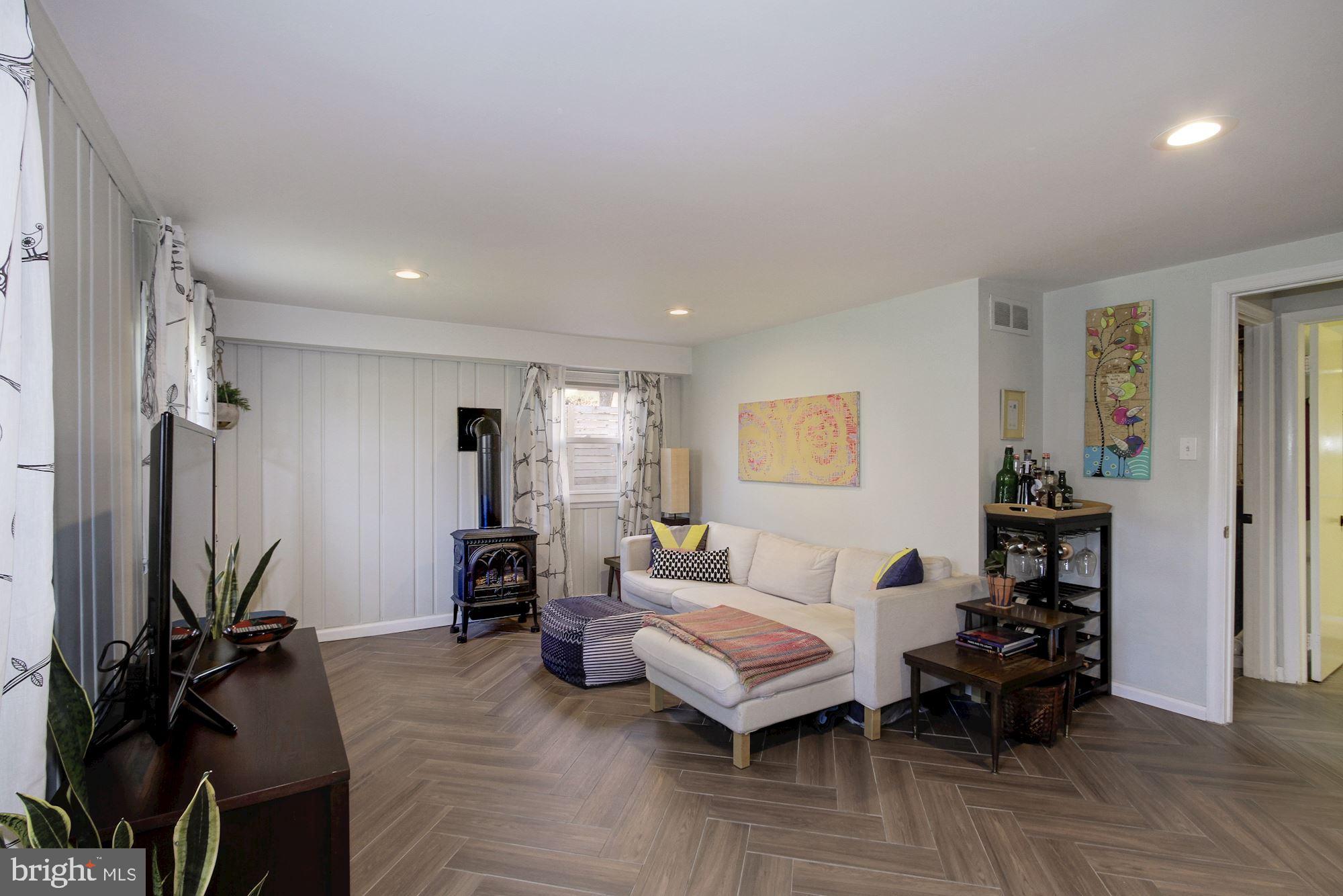 11111 Dewey Road Kensington, MD 20895 - Photo 21 of 28