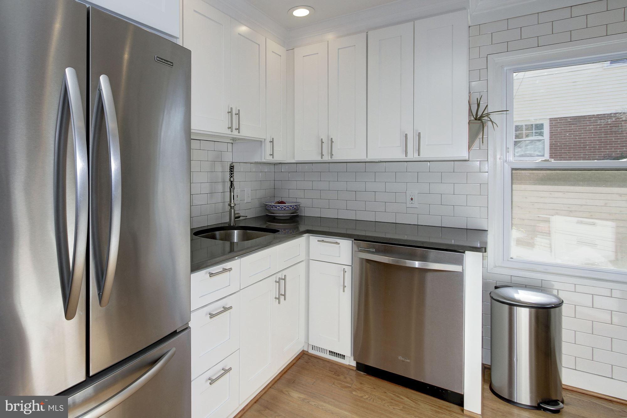 11111 Dewey Road Kensington, MD 20895 - Photo 8 of 28