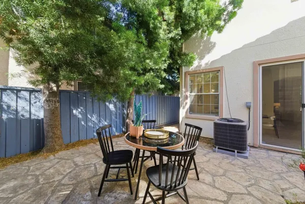 $1,688,888 | 425 South Monroe Street, San Jose, CA 95128