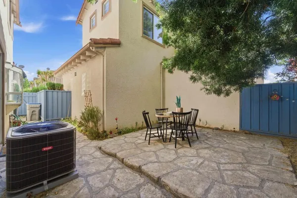 $1,688,888 | 425 South Monroe Street, San Jose, CA 95128