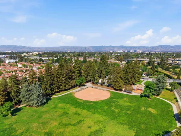 $1,688,888 | 425 South Monroe Street, San Jose, CA 95128