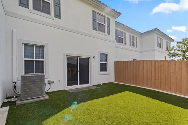 $615,000 | 4614 Northwest 120th Way, Unit 4614, Coral Springs, FL 33076