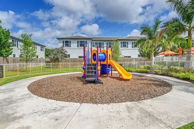 $615,000 | 4614 Northwest 120th Way, Unit 4614, Coral Springs, FL 33076