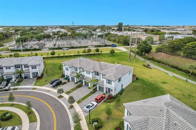 $615,000 | 4614 Northwest 120th Way, Unit 4614, Coral Springs, FL 33076