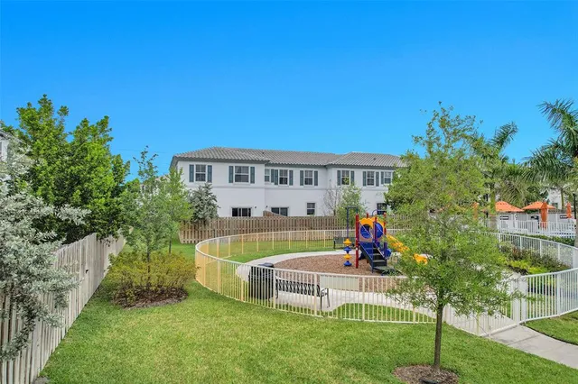 $615,000 | 4614 Northwest 120th Way, Unit 4614, Coral Springs, FL 33076