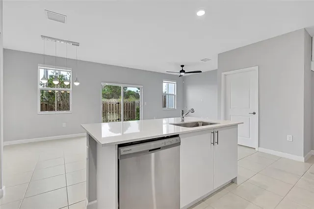 $615,000 | 4614 Northwest 120th Way, Unit 4614, Coral Springs, FL 33076