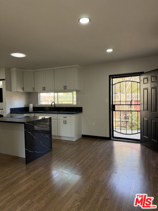 281 Stanton Street, Unit 2 Pasadena, CA 91103 - Photo 3 of 12