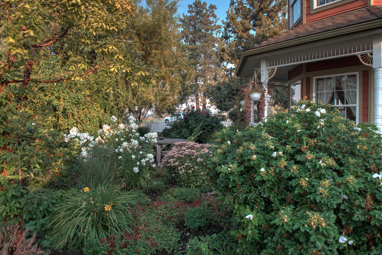 22222 Erickson Road Bend, OR 97701 - Photo 61 of 100 Garden setting of phlox and roses