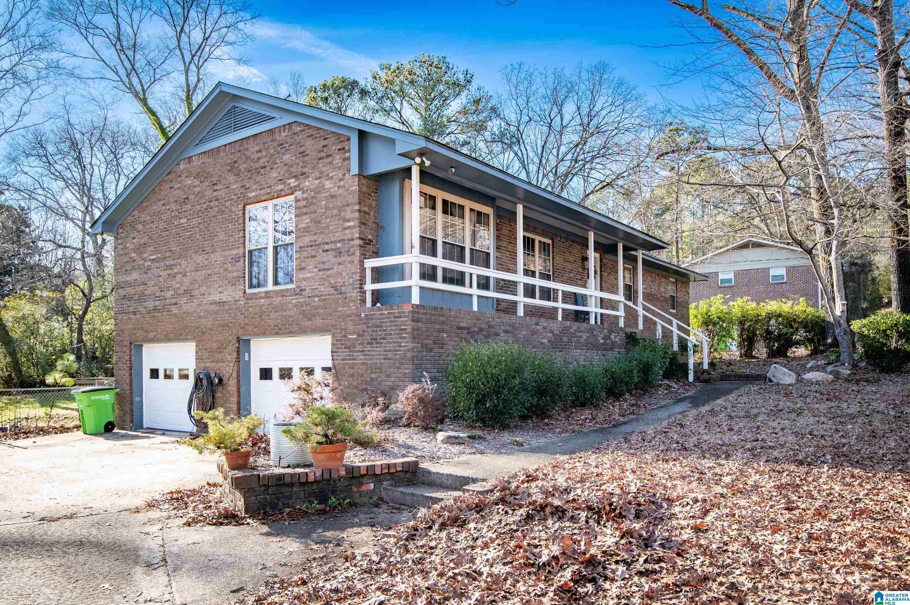 6579 Lynn Circle Leeds, AL 35094 - Photo 2 of 34