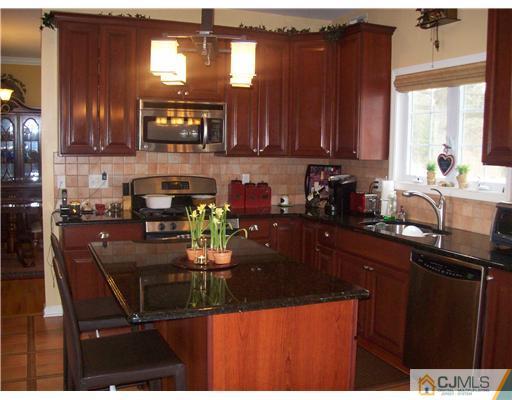4 Banko Farm Road Dayton, NJ 08810 - Photo 8 of 19 Gallery Image 8