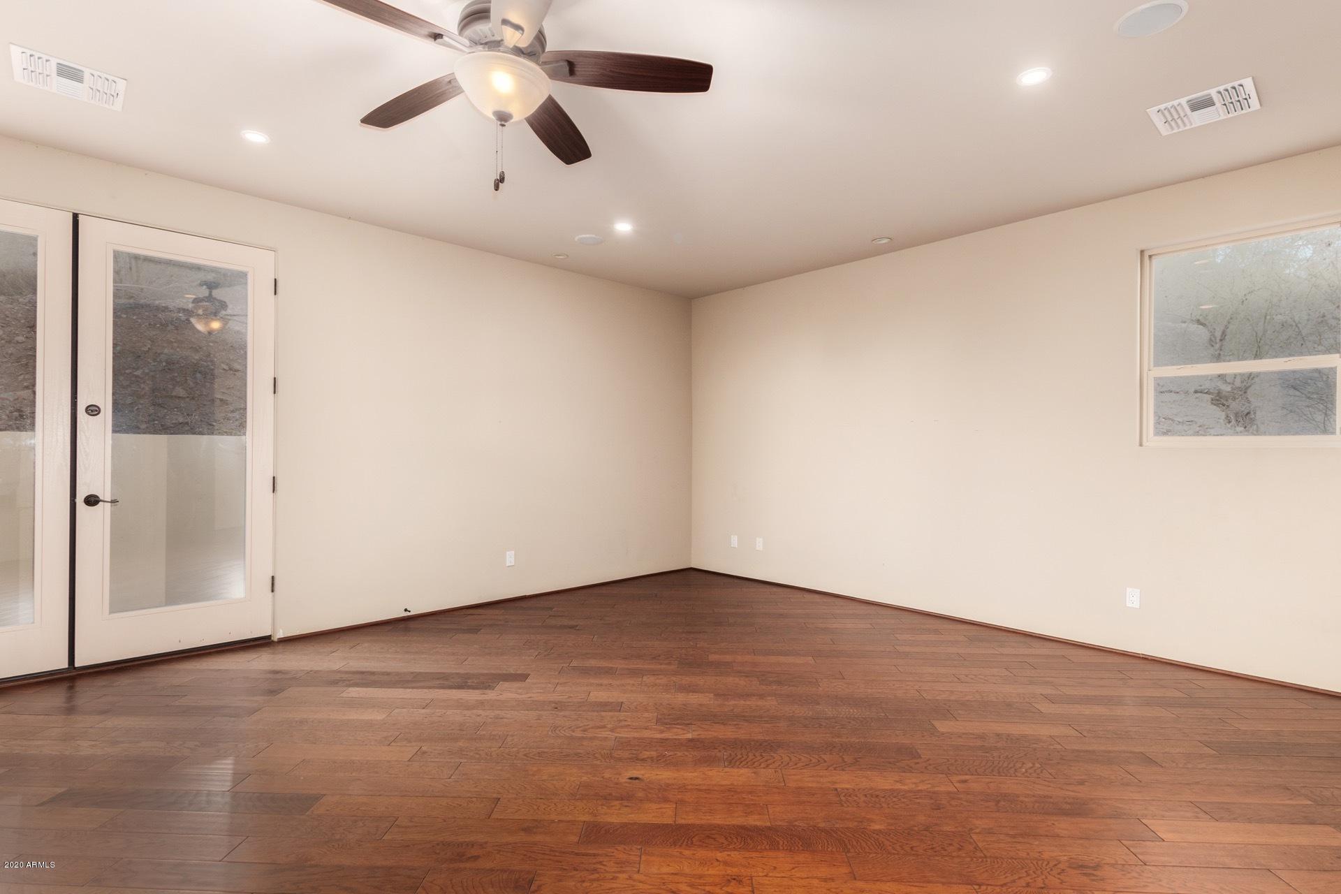 404 East Briles Road Phoenix, AZ 85085 - Photo 33 of 77 0022-Briles (22)