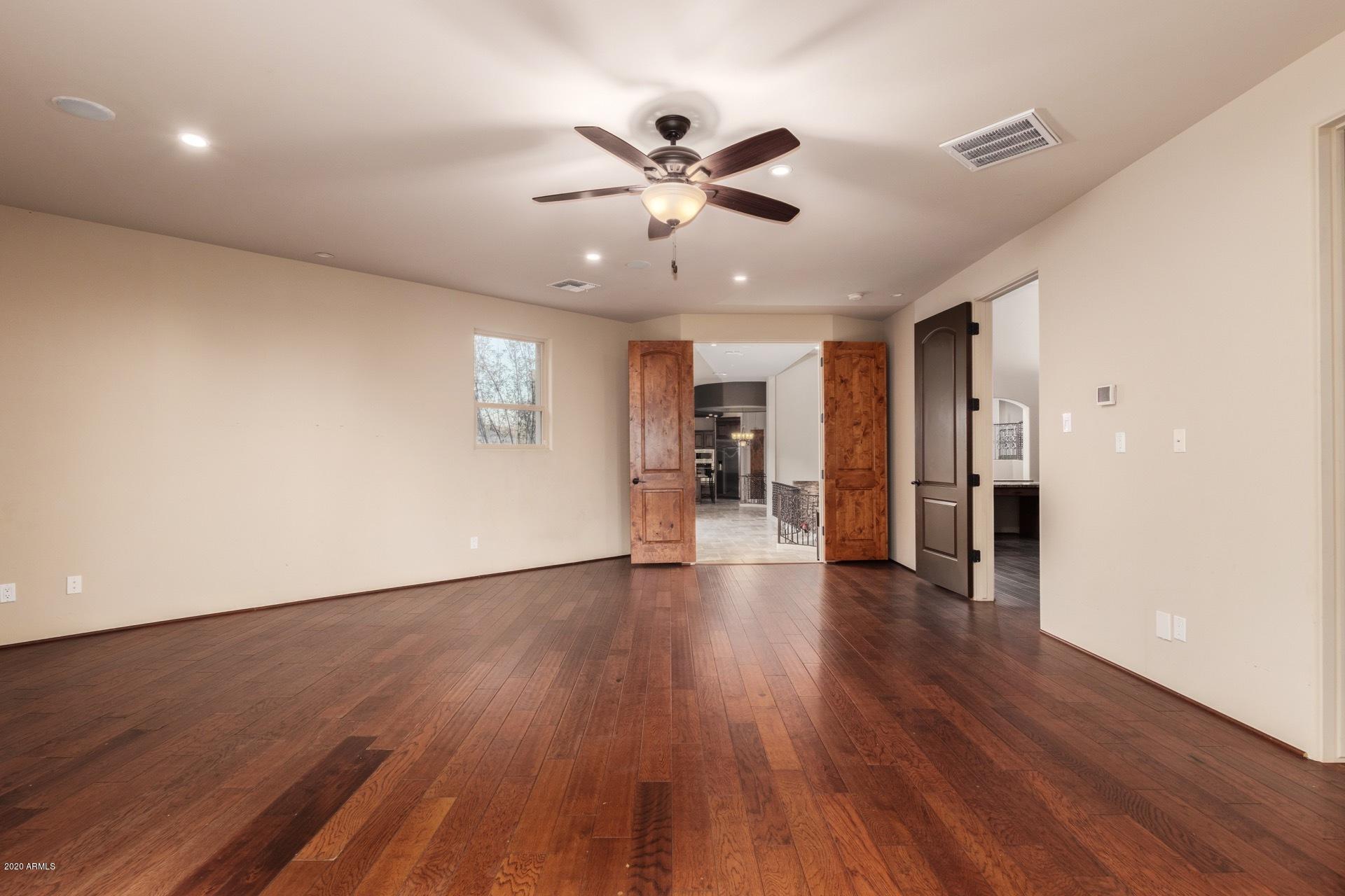 404 East Briles Road Phoenix, AZ 85085 - Photo 34 of 77 0023-Briles (23)
