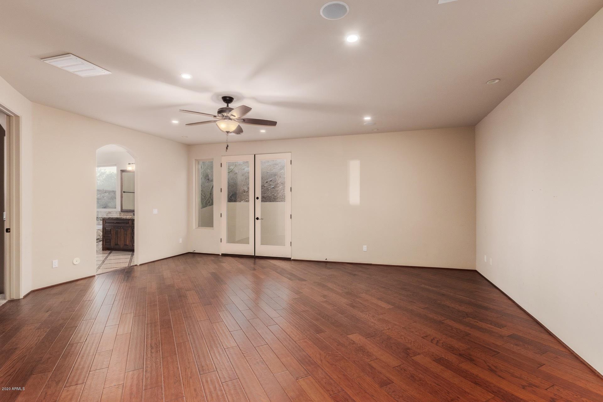 404 East Briles Road Phoenix, AZ 85085 - Photo 43 of 77 0032-Briles (31)