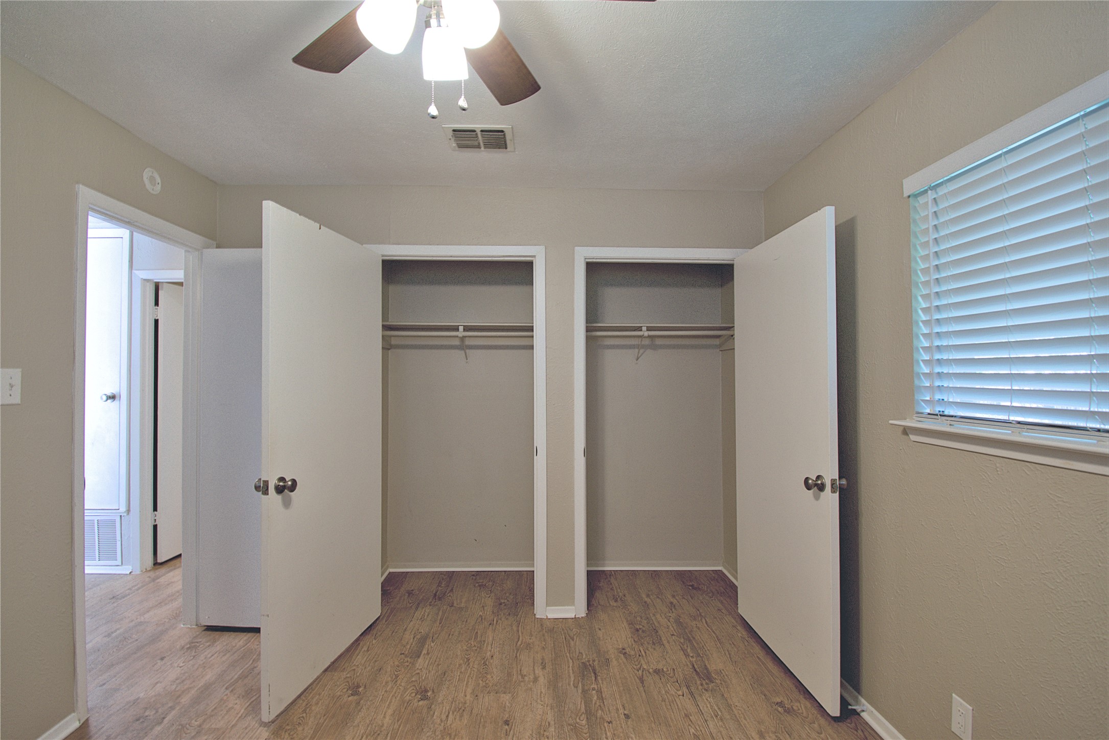5936 Cherry Loop, Unit B Austin, TX 78745 - Photo 12 of 18 Gallery Image 12