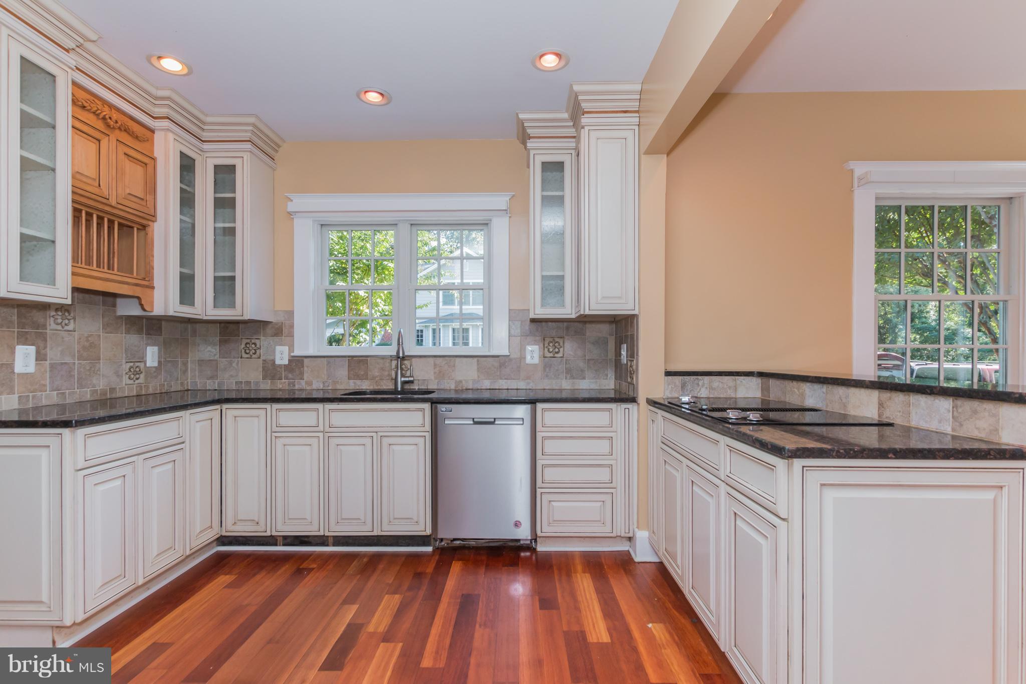 61 Church Road Arnold, MD 21012 - Photo 18 of 28 Kitchen